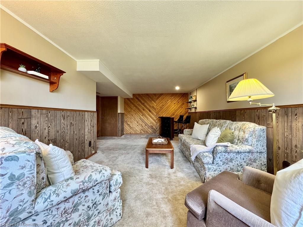 85 Lowrey Avenue S Property Photo 24