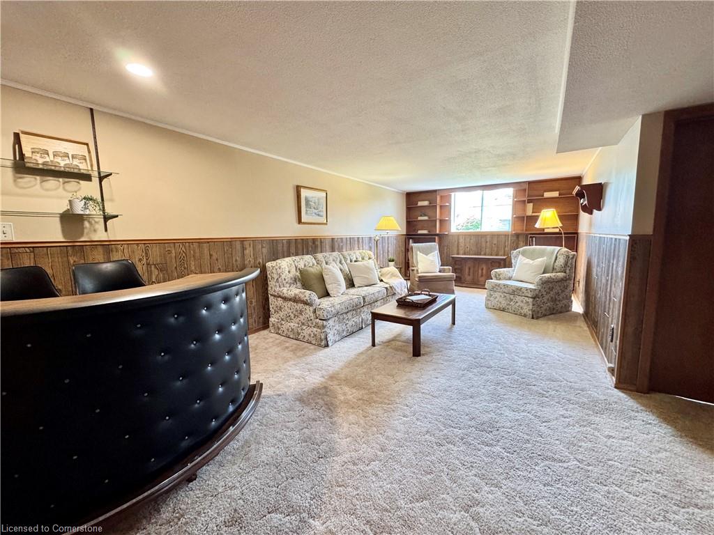 85 Lowrey Avenue S Property Photo 26