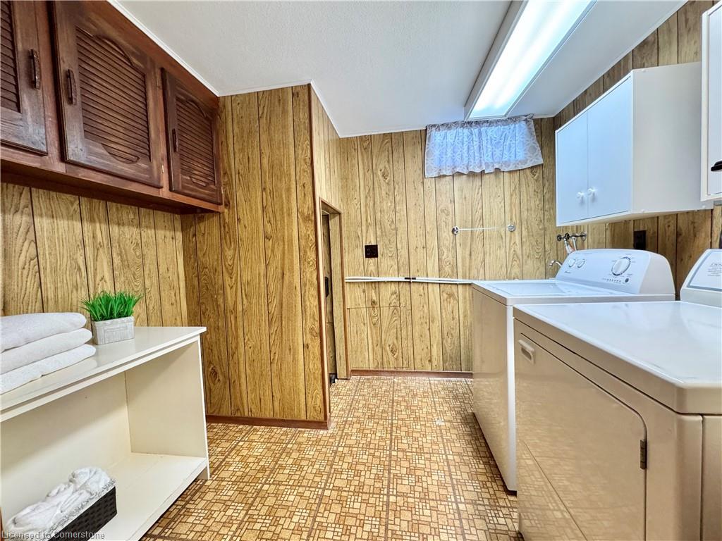 85 Lowrey Avenue S Property Photo 28