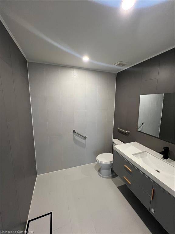 25 George Street S Property Photo 8