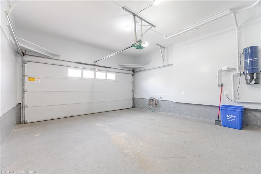 1040 Eager Road Property Photo 15