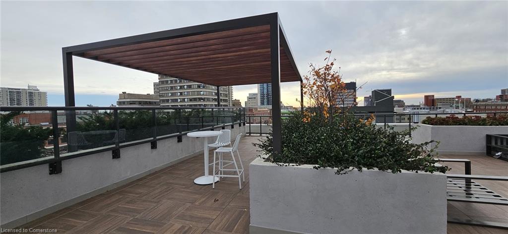 409-55 Duke Street W Property Photo 7