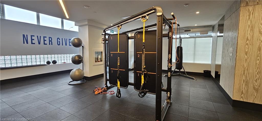 409-55 Duke Street W Property Photo 27