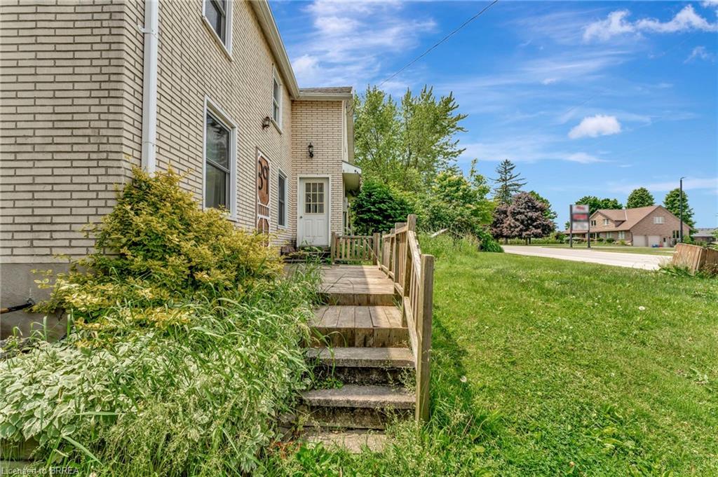 39 Church Street W Property Photo 7