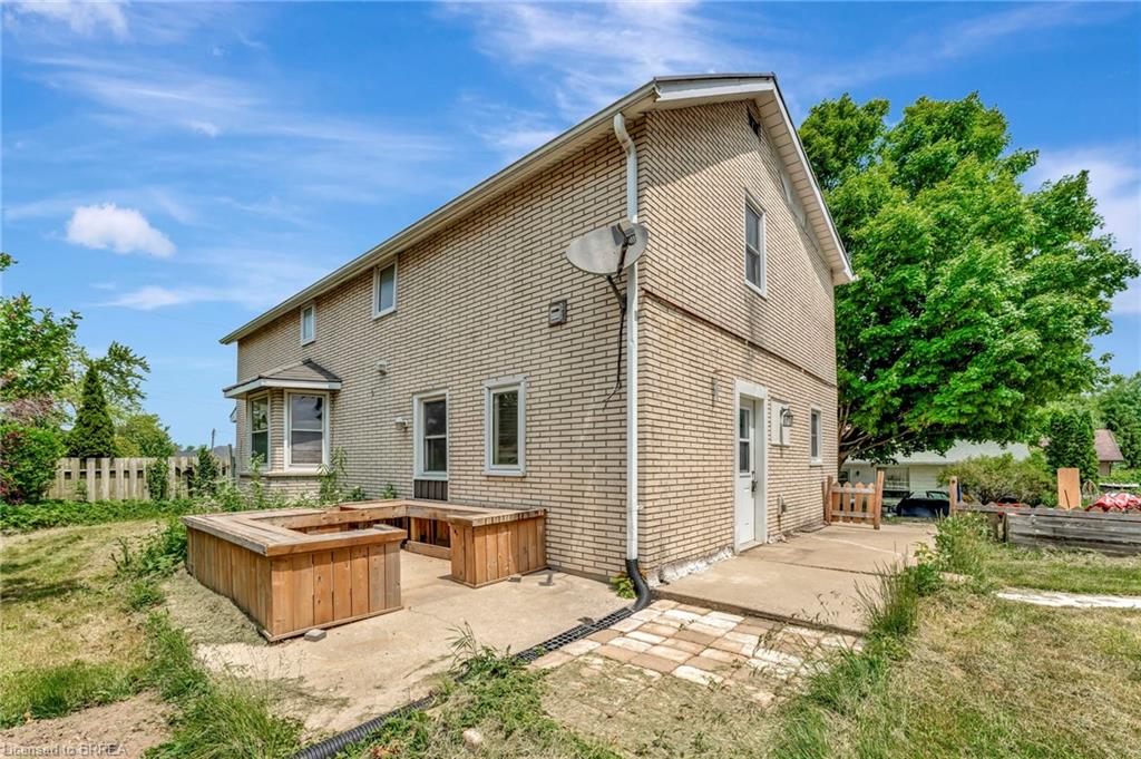 39 Church Street W Property Photo 14