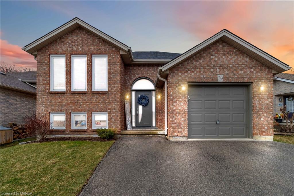 29 Mcguiness Drive Property Photo 1