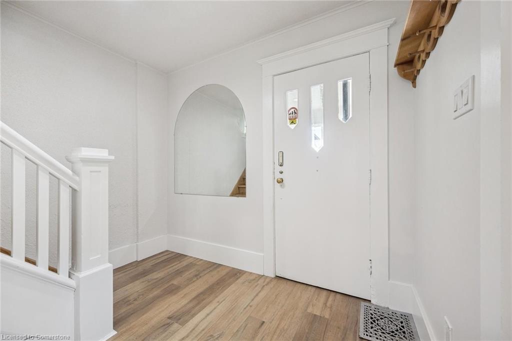 180 David Street Property Photo 5