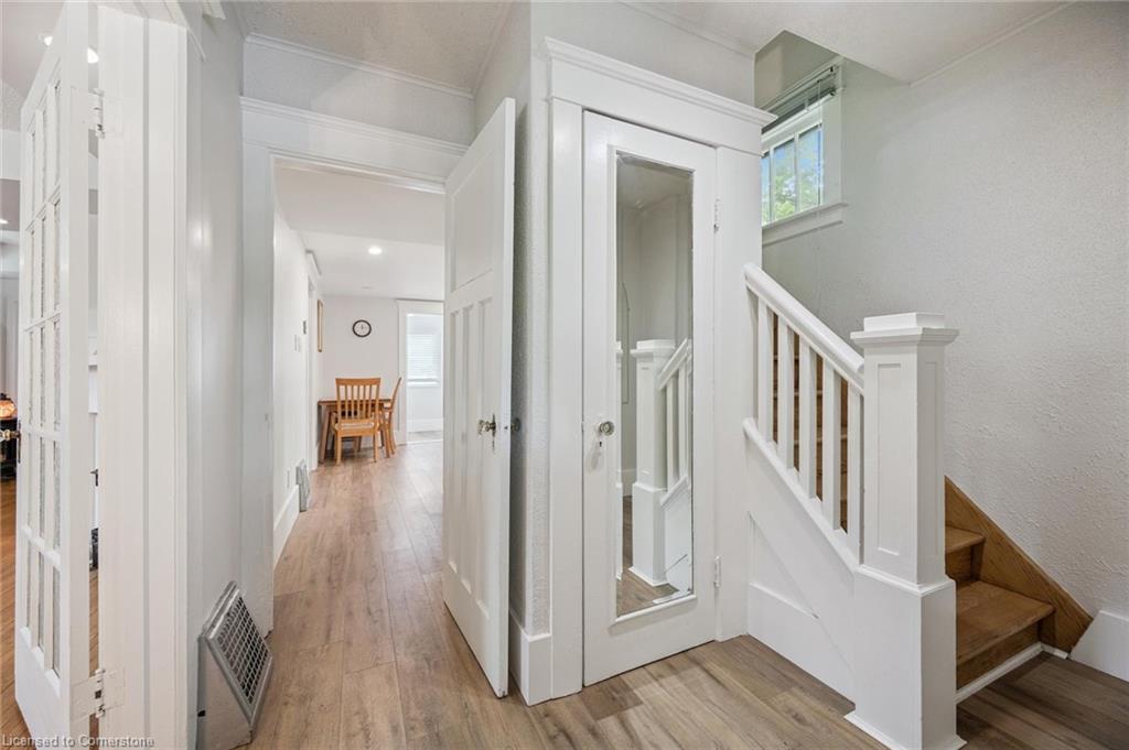 180 David Street Property Photo 6