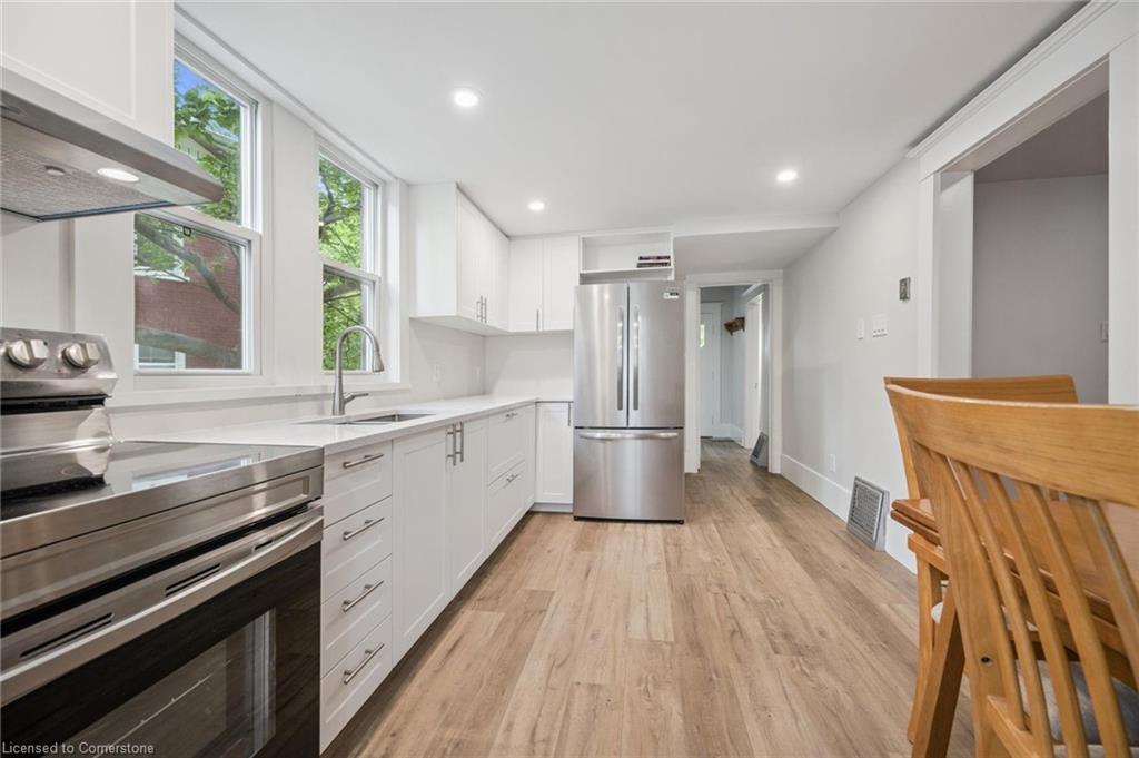 180 David Street Property Photo 8