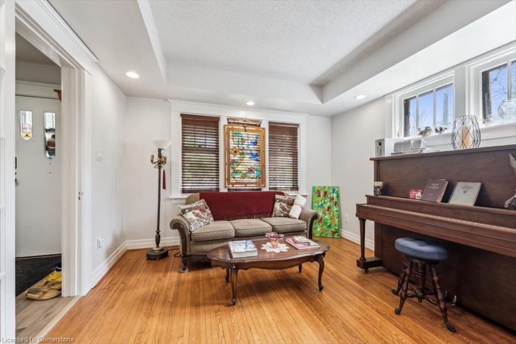 180 David Street Property Photo 13