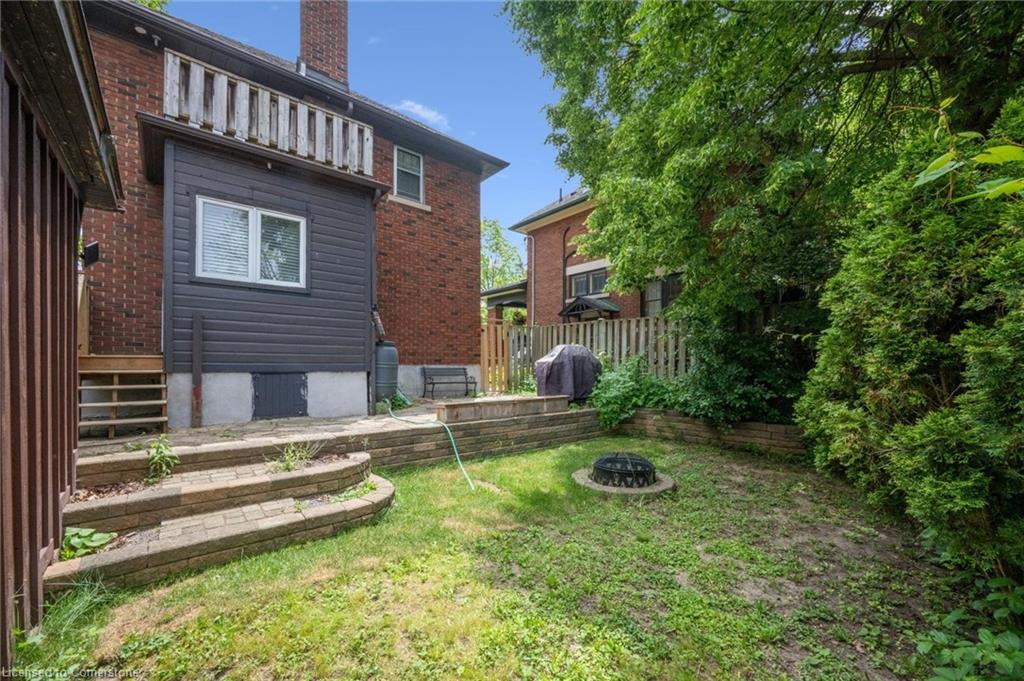 180 David Street Property Photo 34