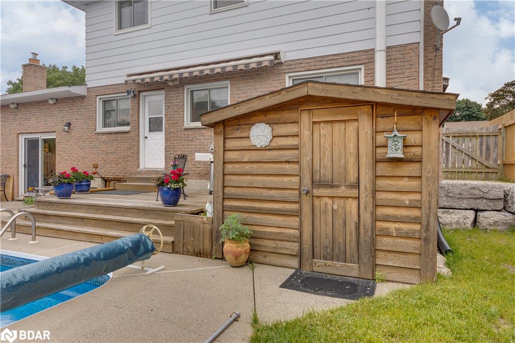 638 Norman Crescent Property Photo 9