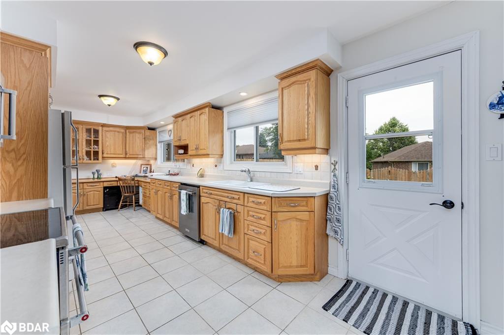 638 Norman Crescent Property Photo 15