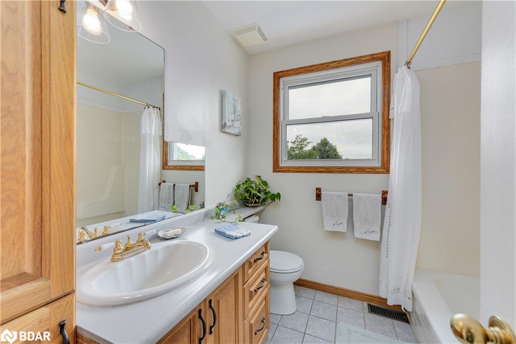 638 Norman Crescent Property Photo 24