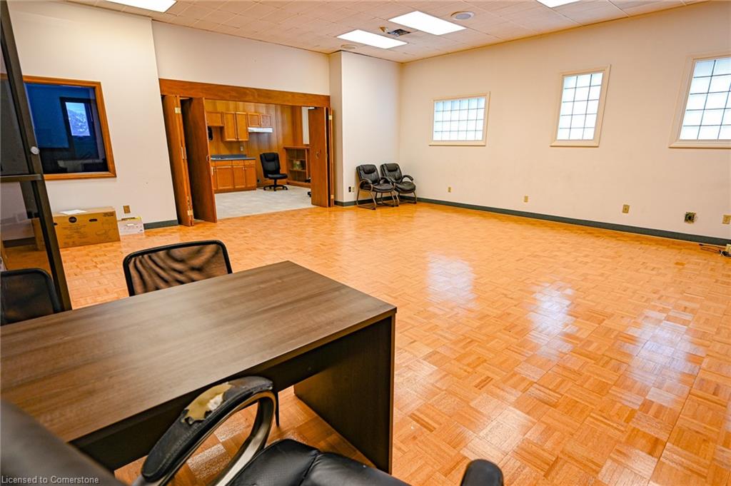 19 Ridout Street W Property Photo 5