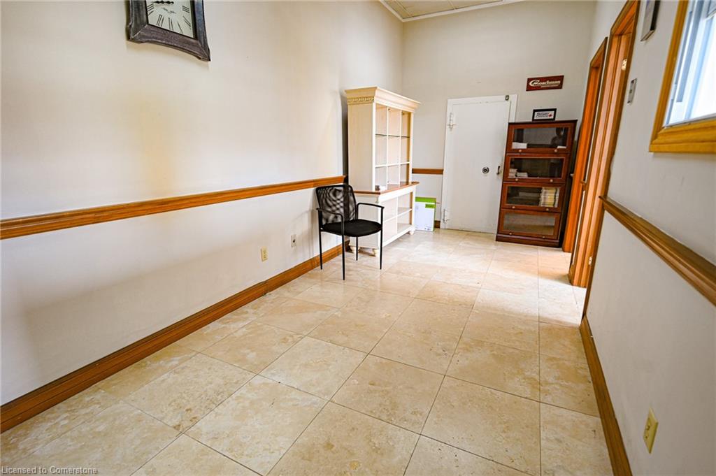 19 Ridout Street W Property Photo 15