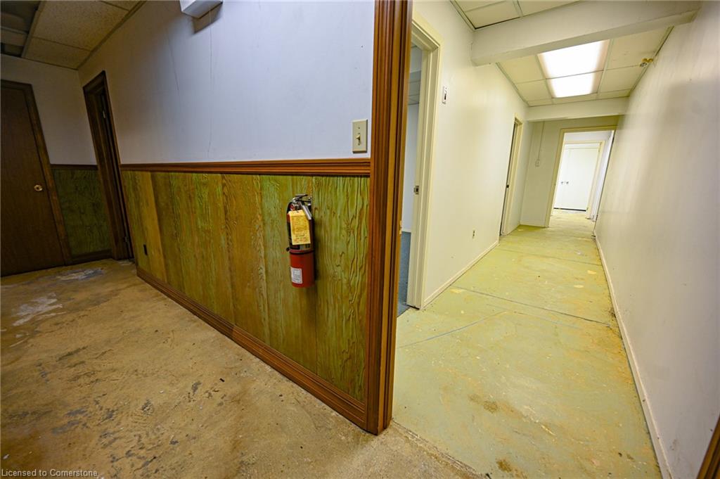 19 Ridout Street W Property Photo 17