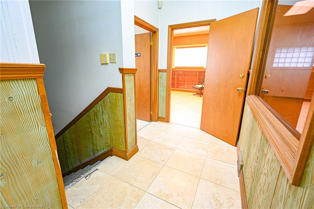 19 Ridout Street W Property Photo 26