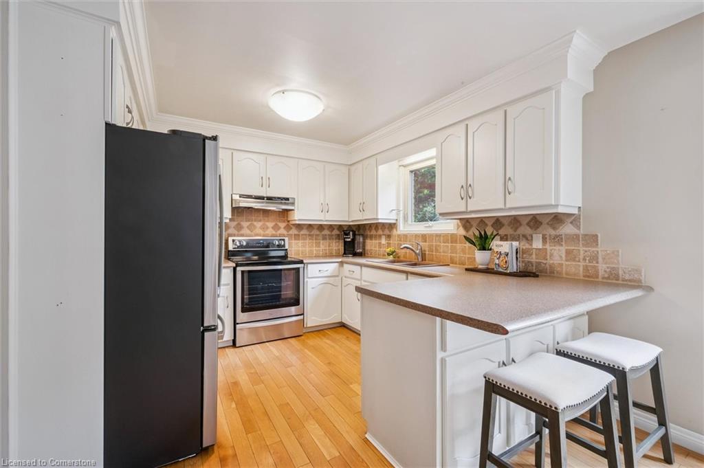 8 Youngman Drive Property Photo 9