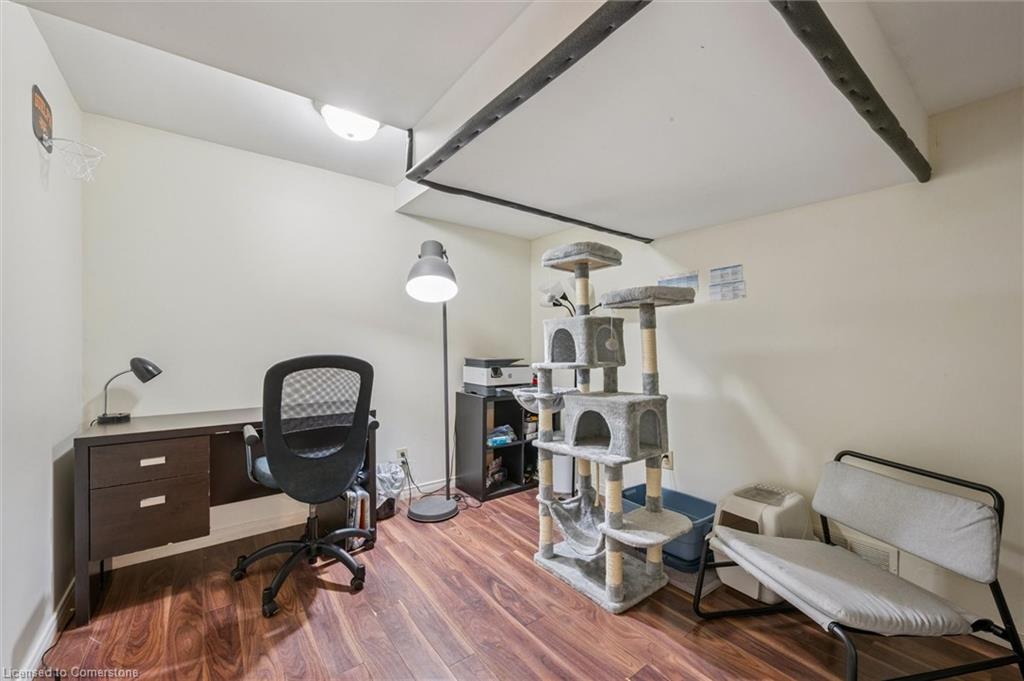 8 Youngman Drive Property Photo 35