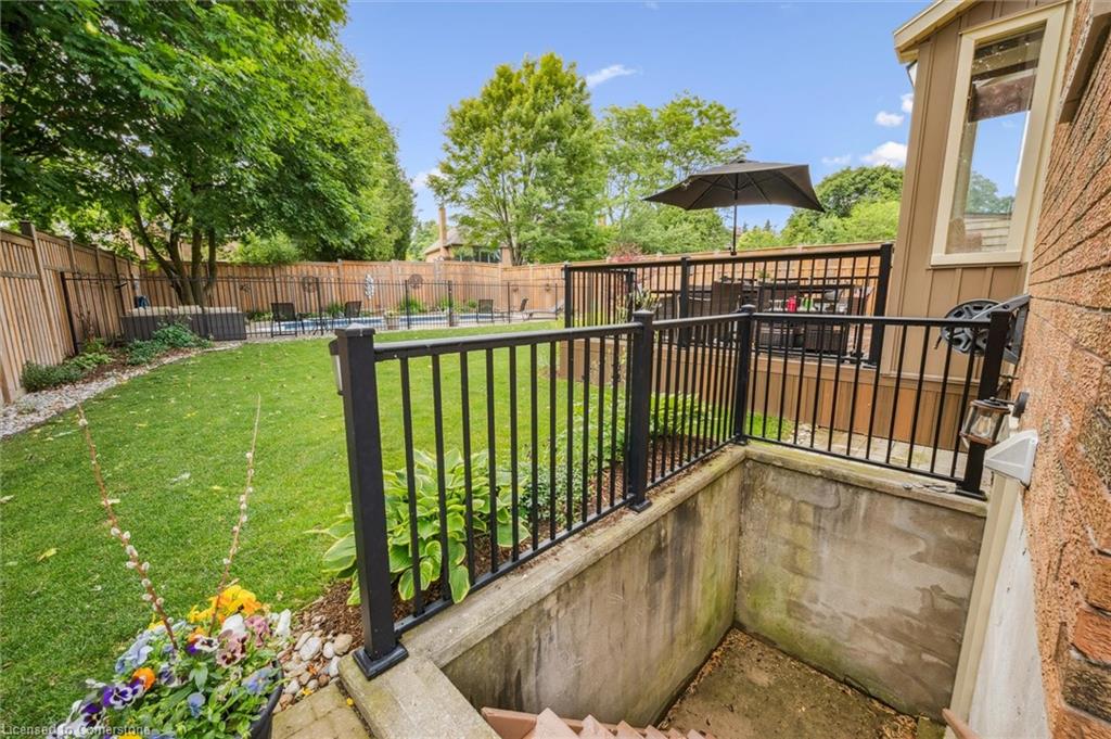 8 Youngman Drive Property Photo 38