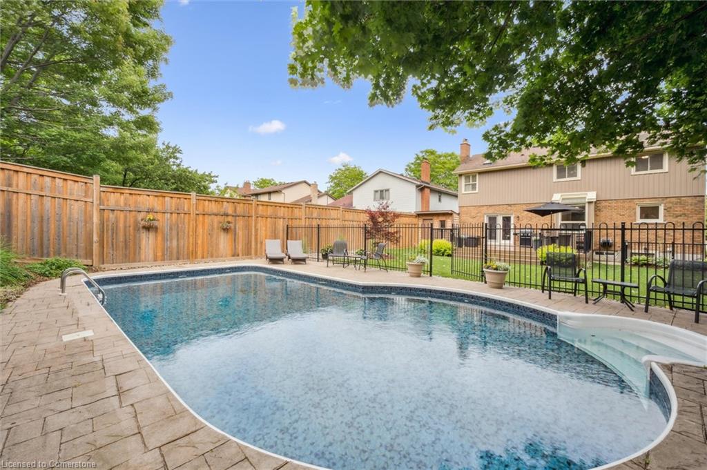 8 Youngman Drive Property Photo 45