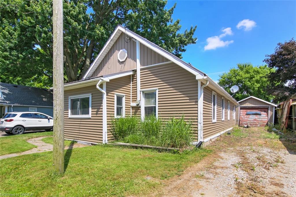 20 Adams Street Property Photo 2