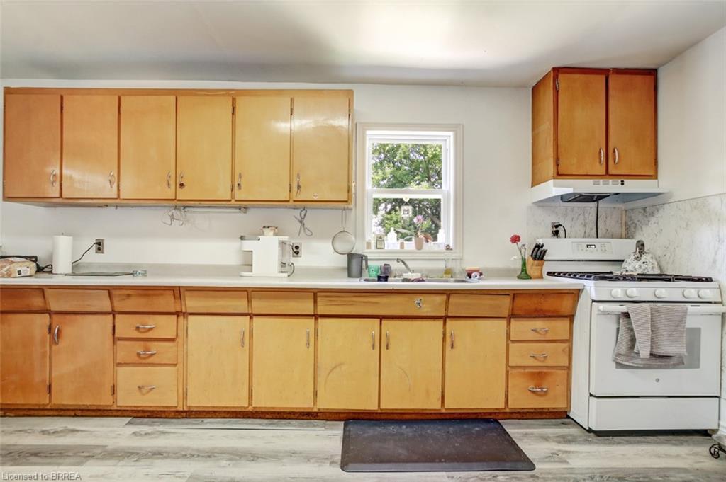 20 Adams Street Property Photo 7