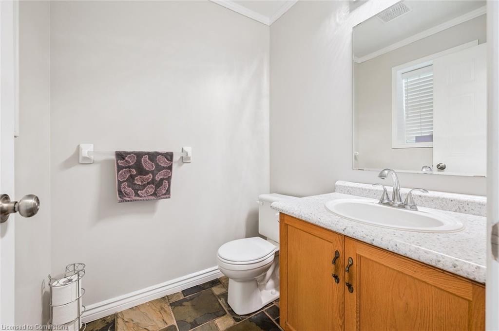 747 Fairway Court Property Photo 6