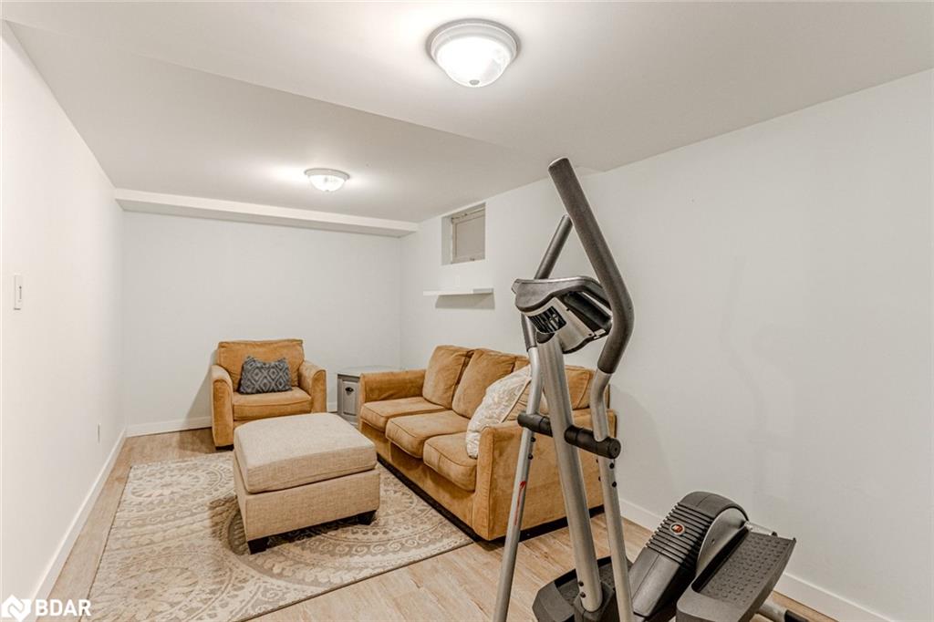 46 Chaucer Crescent Property Photo 12