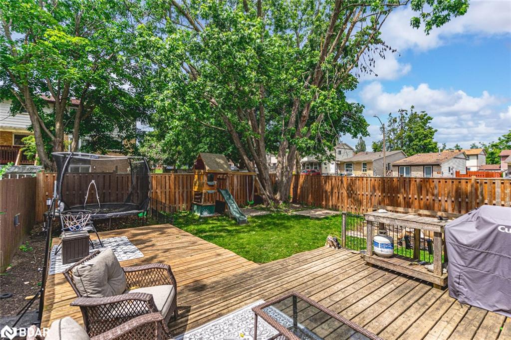 46 Chaucer Crescent Property Photo 15