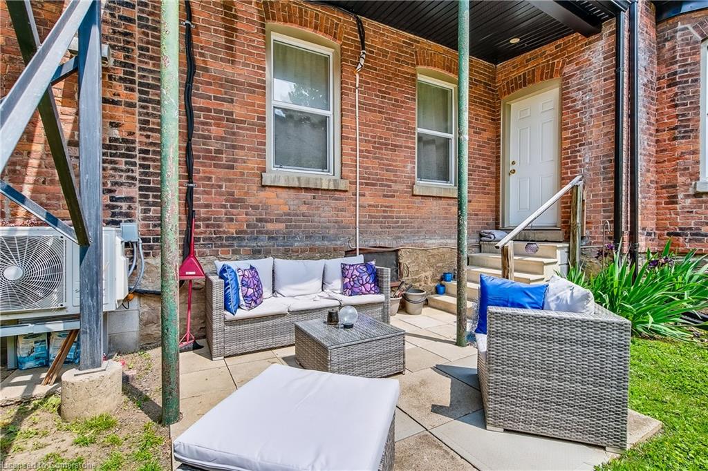 19 York Street Property Photo 7