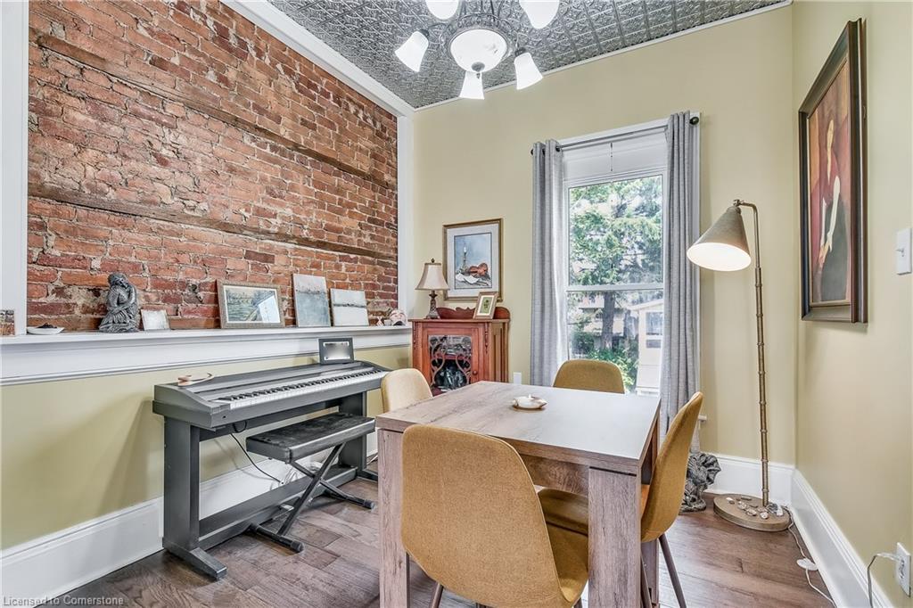 19 York Street Property Photo 9