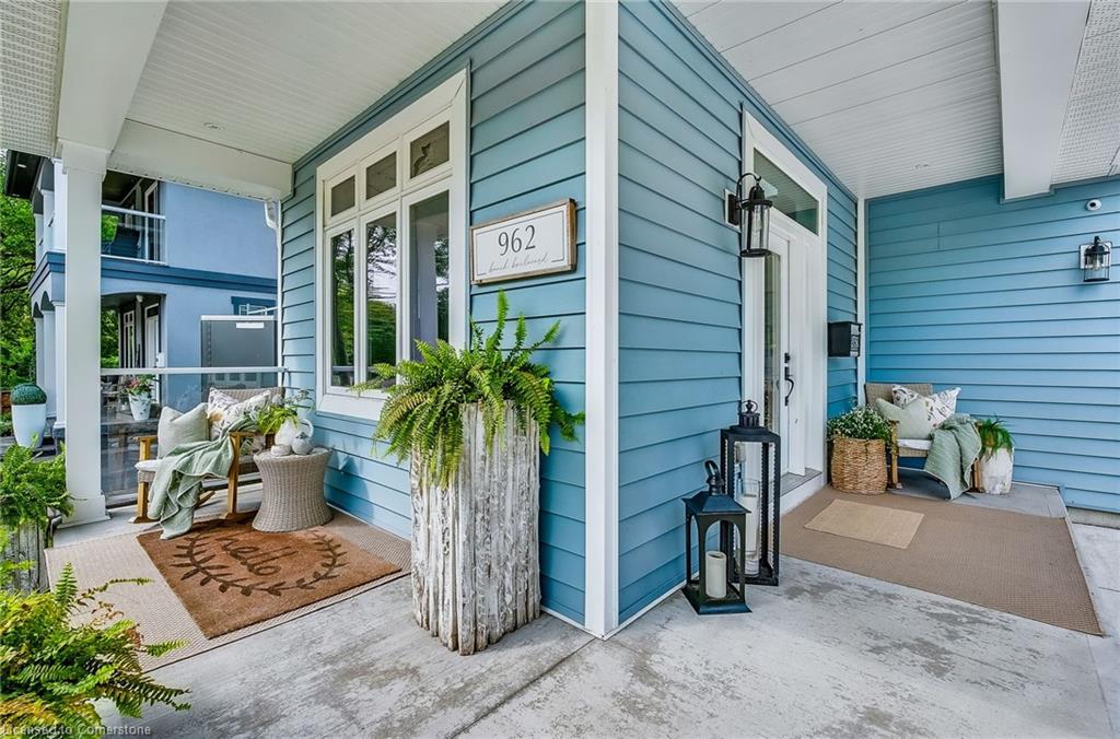 962 Beach Boulevard Property Photo 2