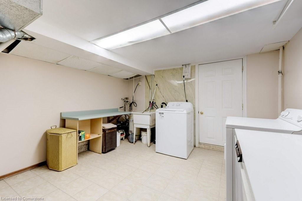 114 Second Road E Property Photo 27