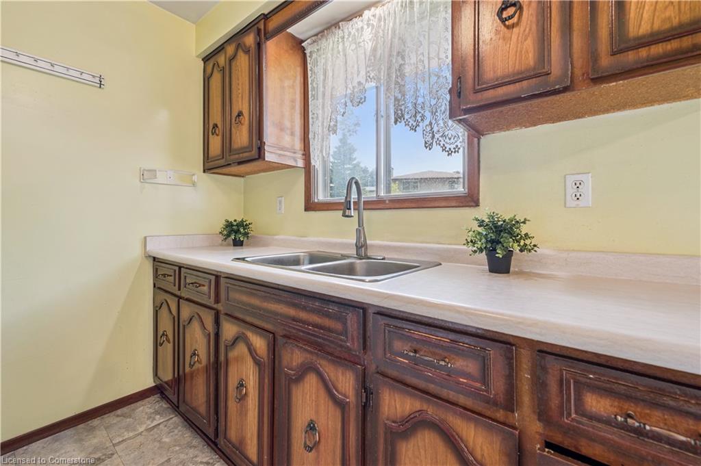 215 Westheights Drive Property Photo 15