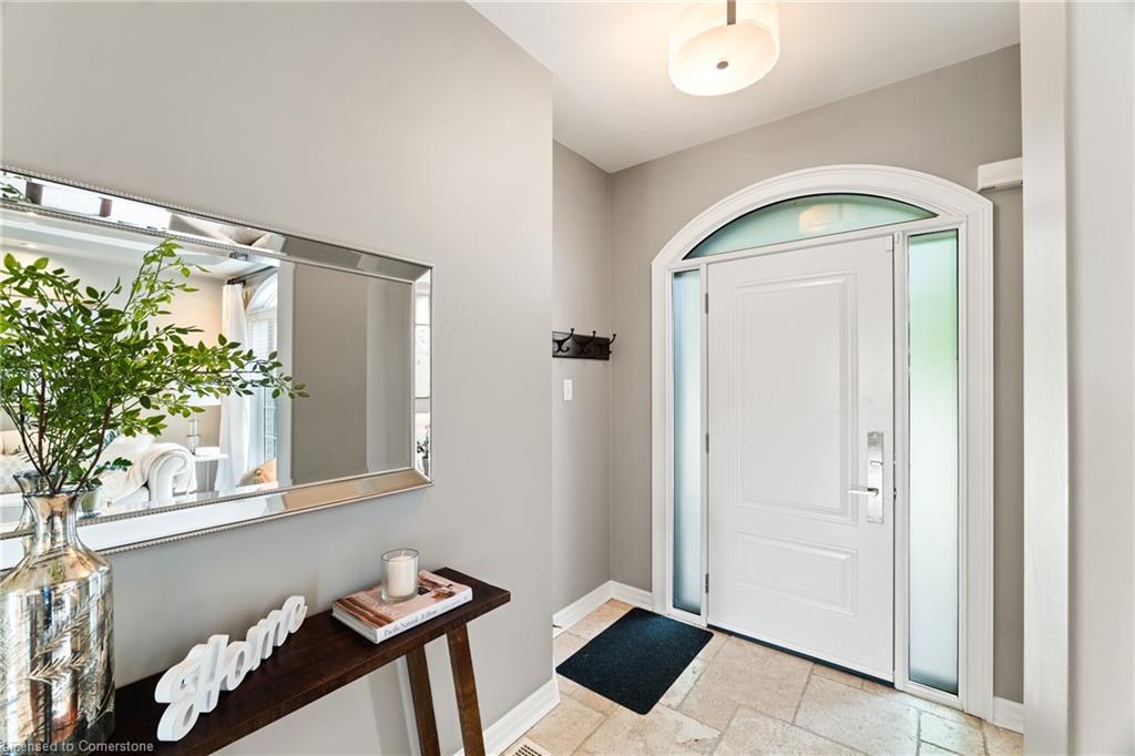 2366 Valleyridge Drive Property Photo 4