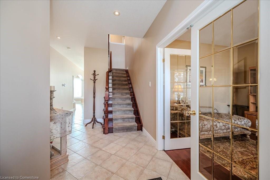 449 Kelso Drive Property Photo 6