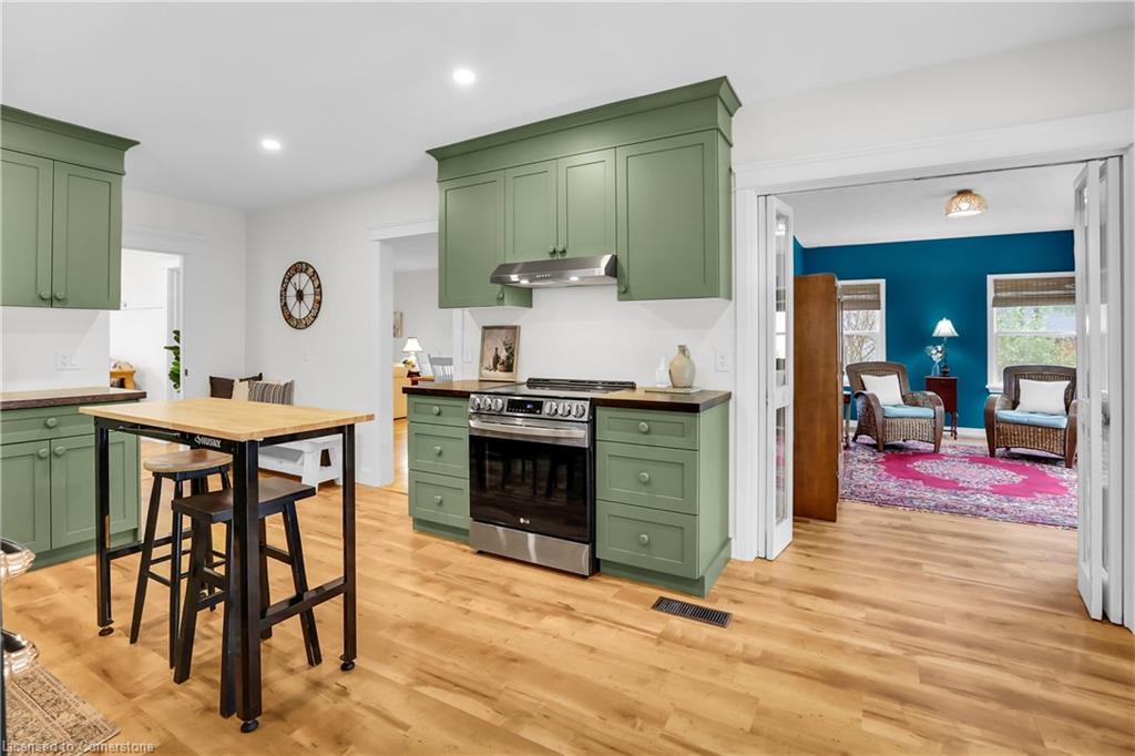 2 Kidd Avenue Property Photo 14
