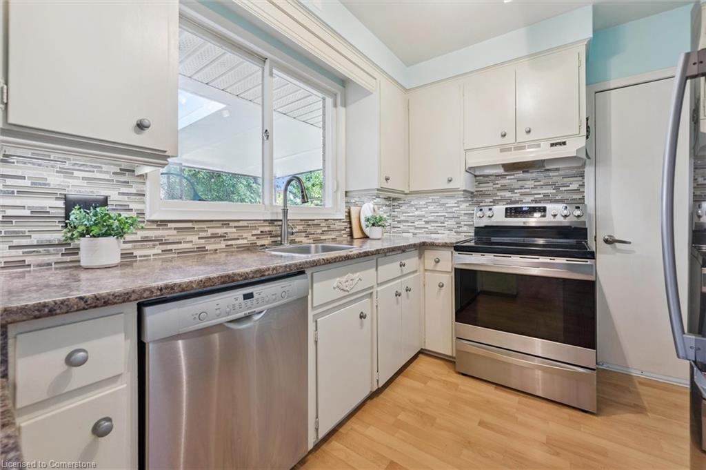 201 Stonybrook Drive Property Photo 10