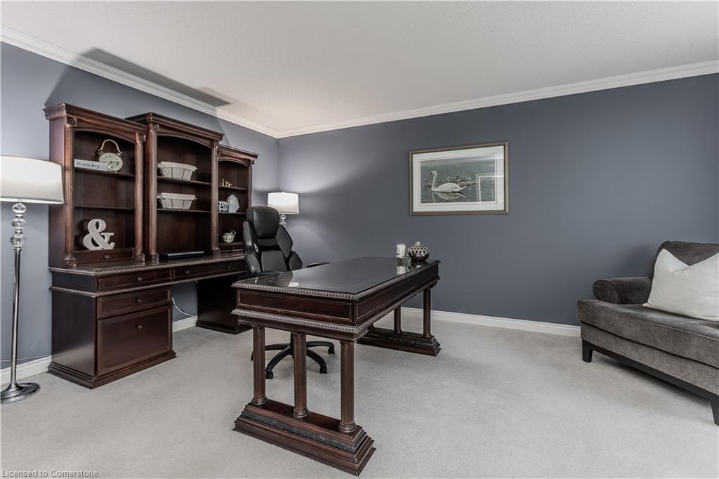 1352 Winterberry Drive Property Photo 11