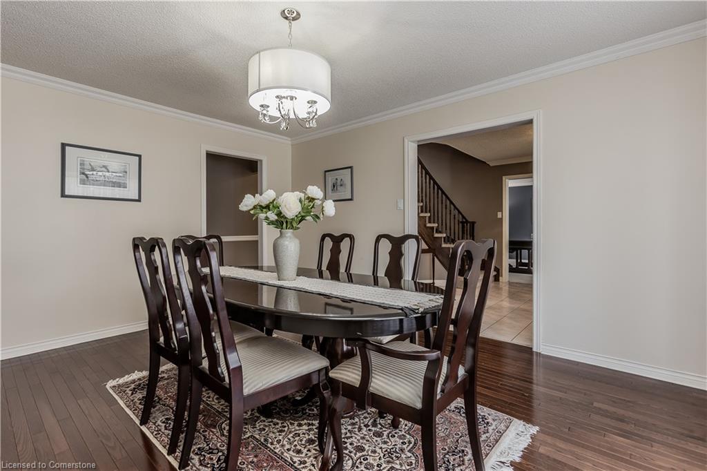 1352 Winterberry Drive Property Photo 13