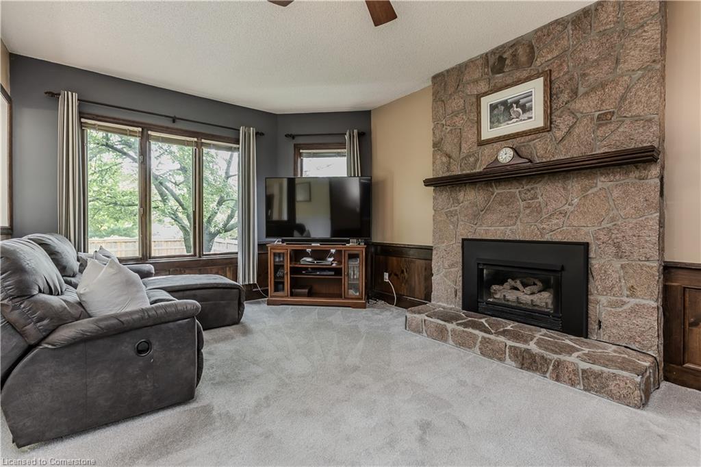 1352 Winterberry Drive Property Photo 17