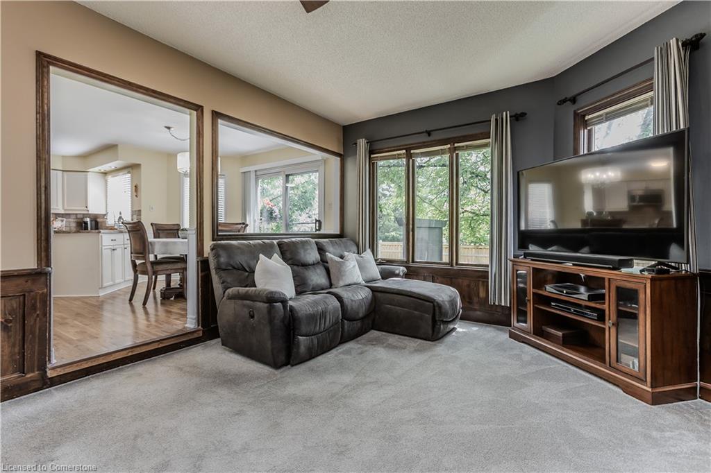 1352 Winterberry Drive Property Photo 19