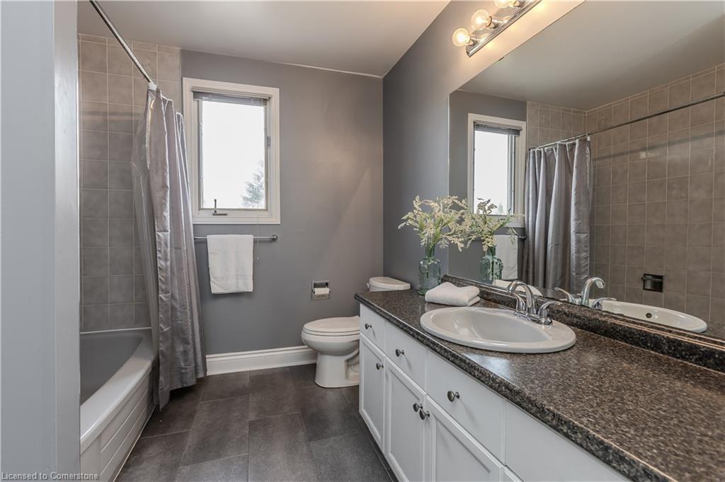 1352 Winterberry Drive Property Photo 25