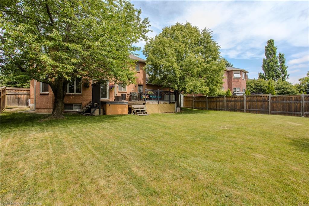 1352 Winterberry Drive Property Photo 34