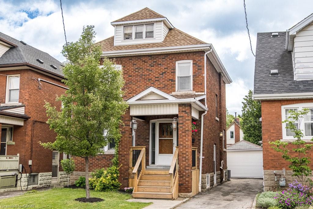 115 Province Street S Property Photo 1