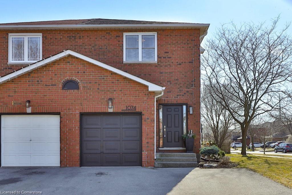 1074 Gabriel Place Property Photo 3