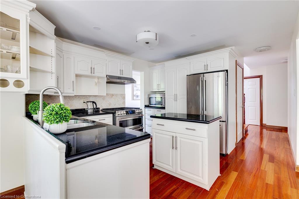 502 Baringham Place Property Photo 10