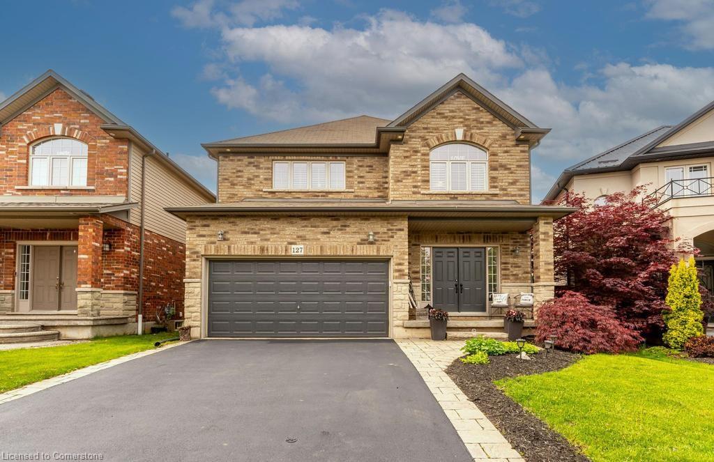 127 Garinger Crescent Property Photo 1